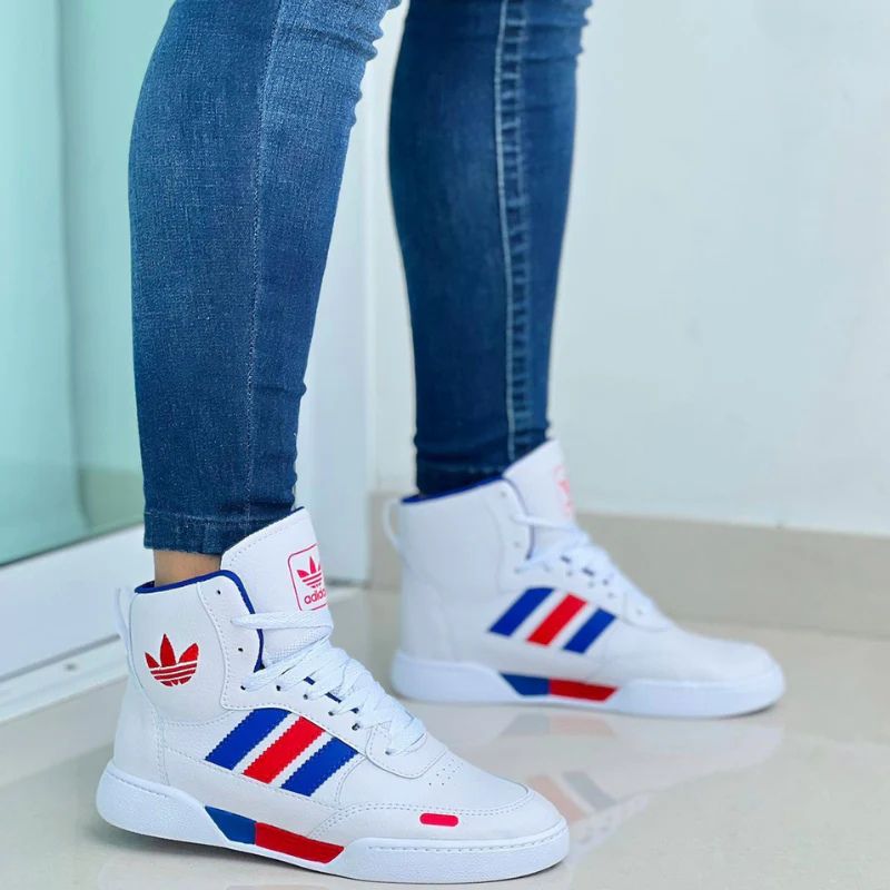 Nuevos Tenis Adidas que Definen Estilo y Comodidad